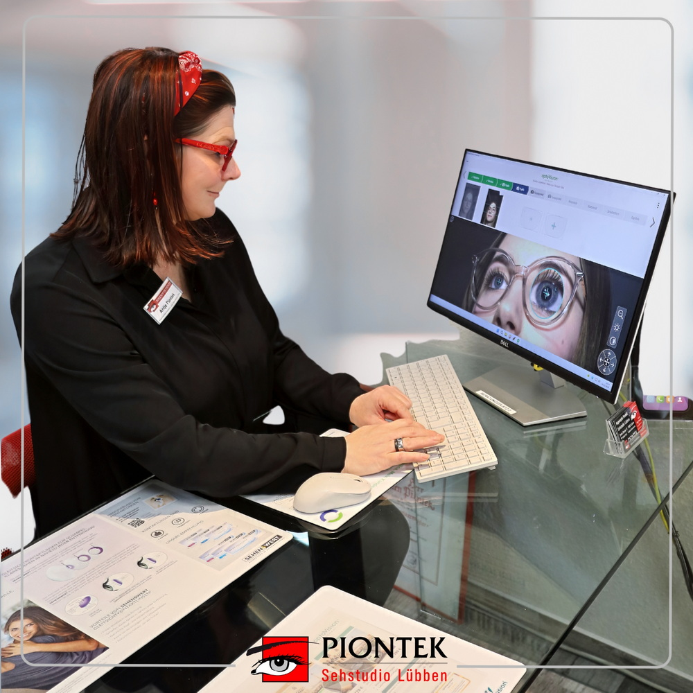 Erstellen des individuellen Vermessungsprofiles - Augenoptik Piontek Piontek - Sehstudio Lübben